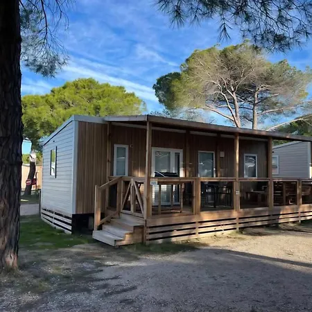 Campingplatz Mobil-home Premium 6 Couchages La Marine 4 Etoiles Homair